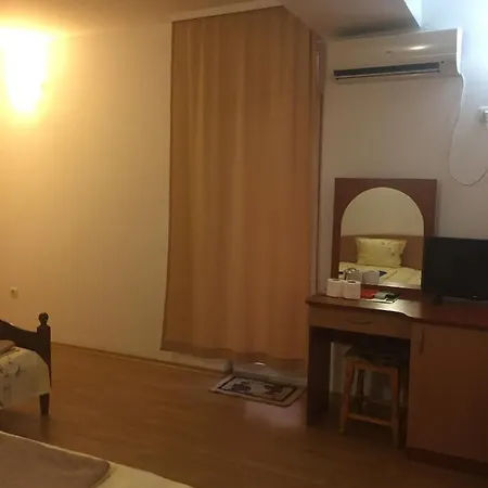 Aтанасов Ii Gæstehus 3*